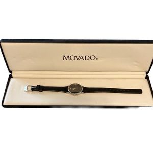Movado Vintage MIB 1999 ladies museum watch. Black leather band classic silver